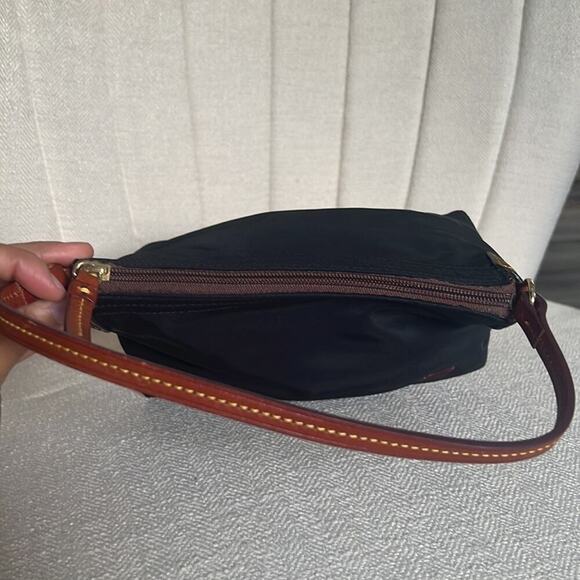 Dooney & Bourke Women’s Casual Black Nylon and Leather Handbag - Picture 10 of 16